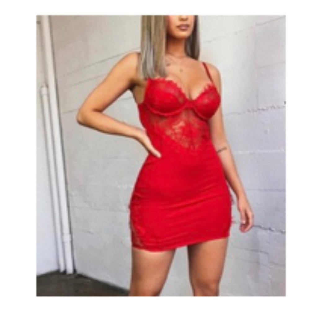 Ruby Lace Spaghetti Strap Bodycon Short Dress